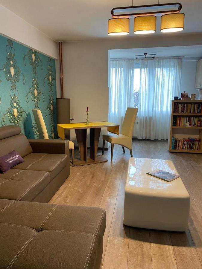 Central Cosy Apart Oradea Apartment Luaran gambar