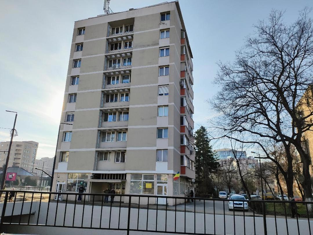 Central Cosy Apart Oradea Apartment Luaran gambar